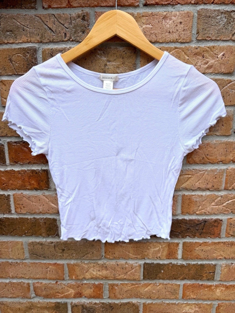 Bozzolo White Ribbed Lettuce Trim Baby Tee Crop Top Size Medium